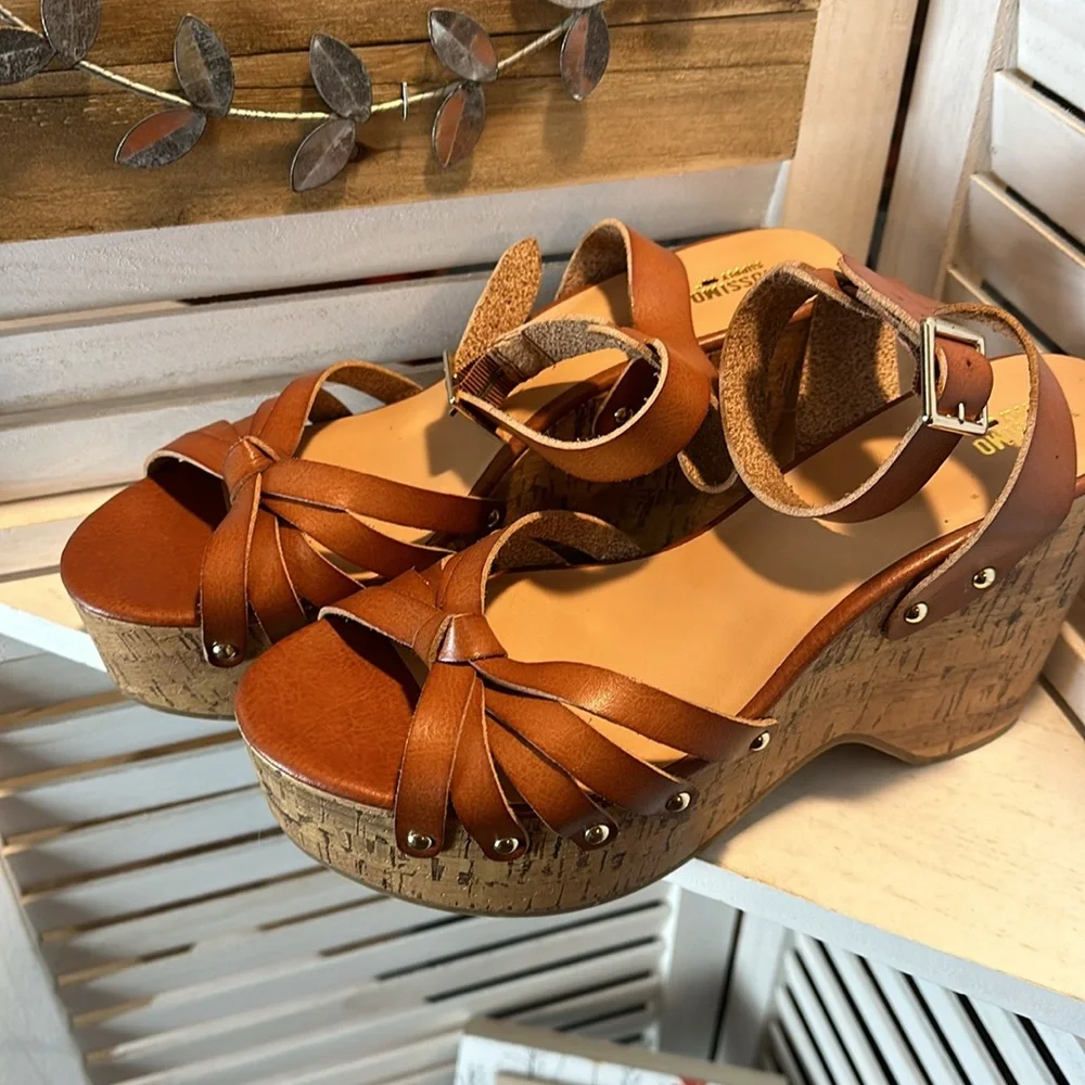 Mossimo Cork Platform Strappy Sandals - Picture 2 of 5